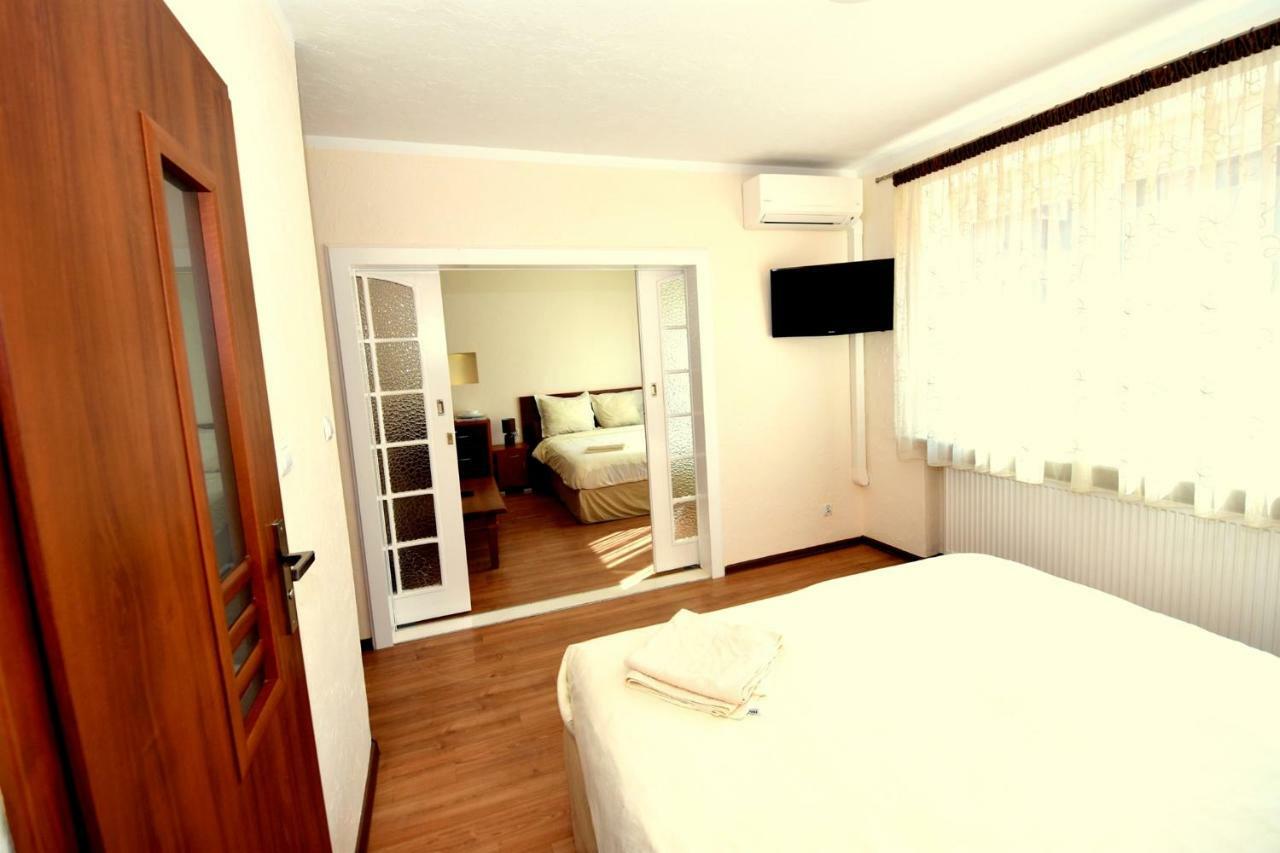Holiday Leba Ngoại thất bức ảnh